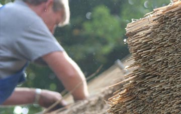 professional Middleforth Green thatchers